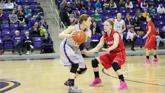 WBB Edged By Illinois State, 66-61