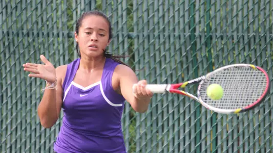 Creighton Slips Past UNI, 4-3
