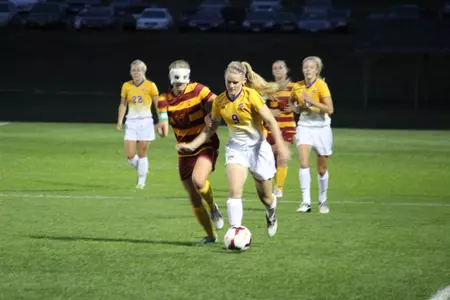 Panthers drop match to Cyclones 2-0