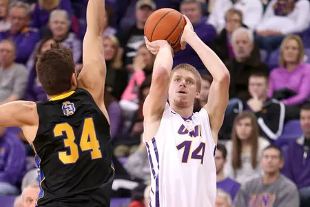 UNI Wins 7th Straight: Panthers Rally Past Redbirds, 54-53