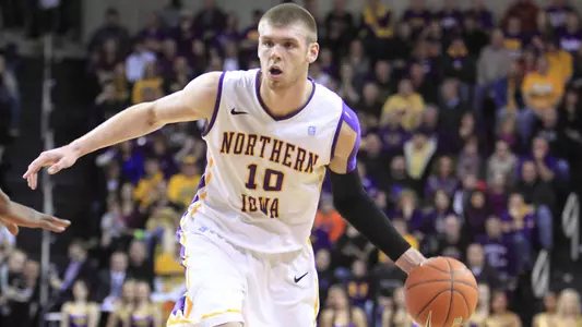 Tuttle's Tip-In Provides Margin in UNI's Win at Missouri State