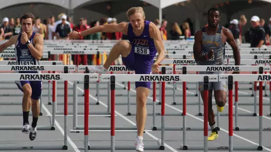 Barth Advances to 110 Meter Hurdle Quarterfinals