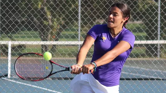 Lopez, Kemper, Wolfe Reach Singles Finals