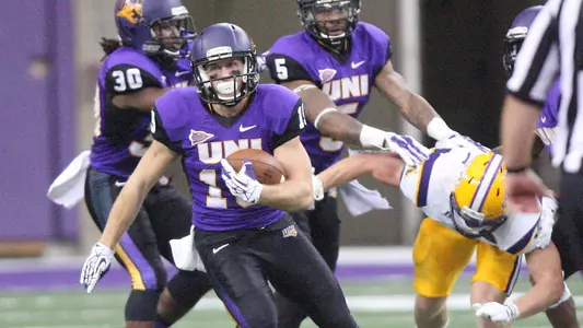 UNI Picks Up First MVFC Win, Defeats Coyotes 27-16