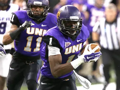 Deiondre' Hall