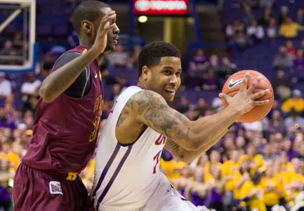 UNI Advances to MVC Title Game With 63-49 Win Over Loyola