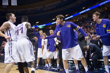 UNI Heads to Seattle to Take on Wyoming in NCAA Tournament