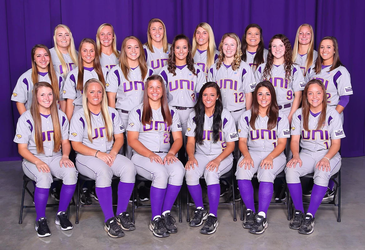 2016-17 UNI Softball Team Photo