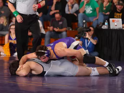 165 – #10 Bryce Steiert (UNI) tech fall Devan Marry (EMU), 20-5 (2:50 RT)