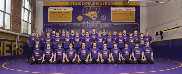2018 wrestling team photo
