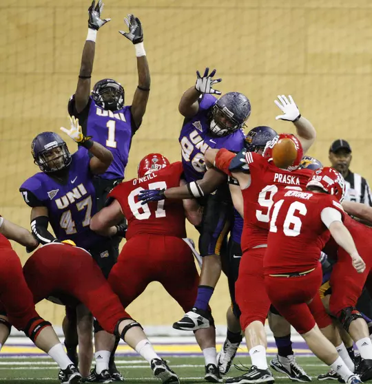 Xavier Williams block