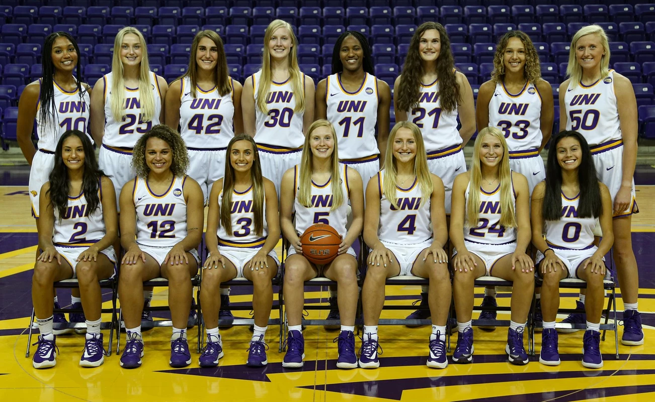 2020-21 WBB Team Photo