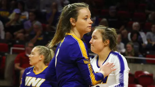 Baylee Petersen Sydney Petersen Payton Ahrenstorff