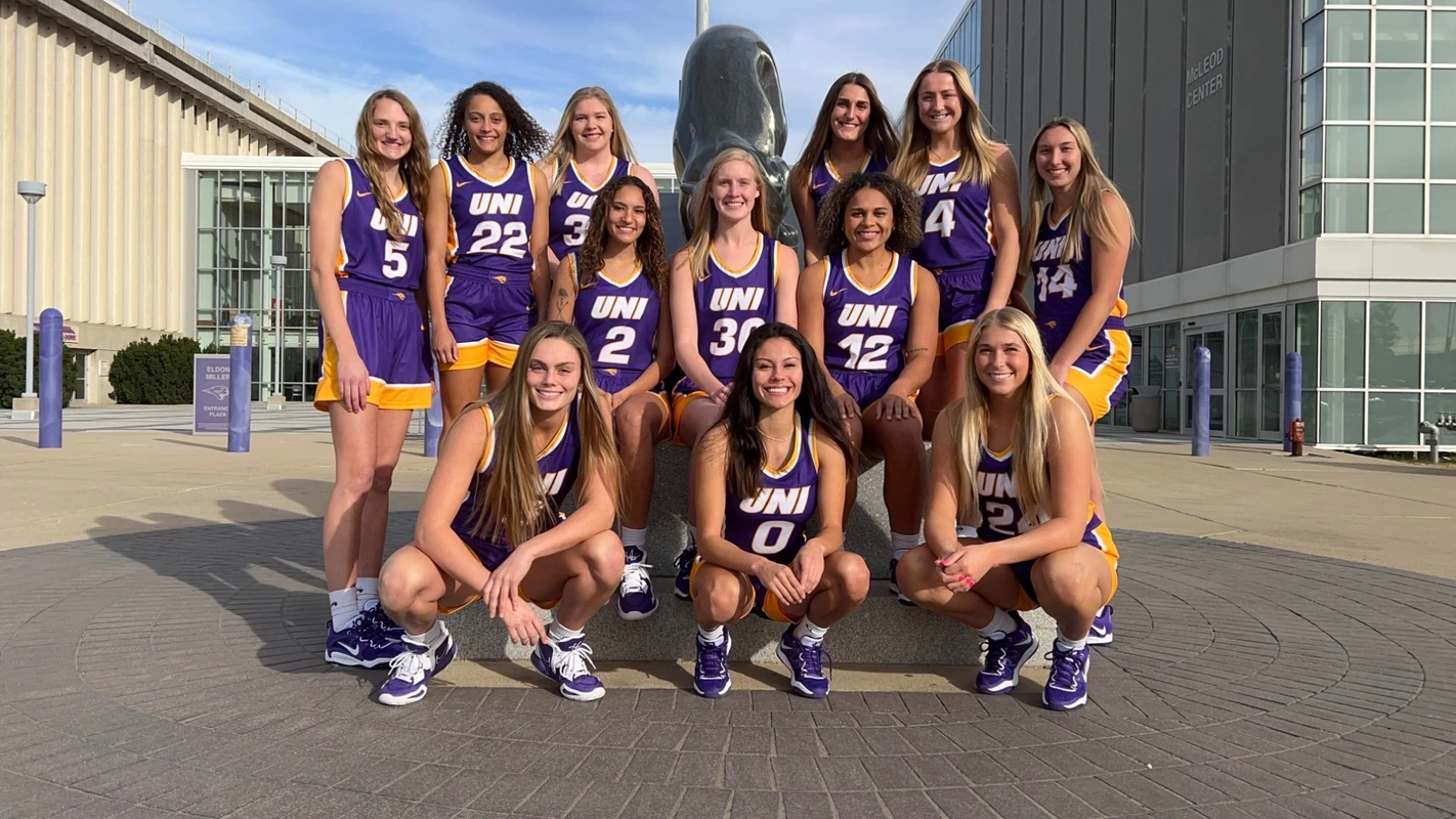 Updated WBB 2022-23 Team Picture