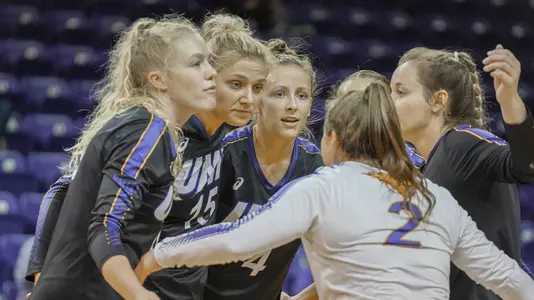 Kira Fallert Carly Spies Olivia Tjernagel Tayler Alden Baylee Sydney Petersen