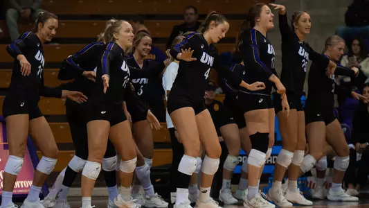 UNI Volleyball Dancing