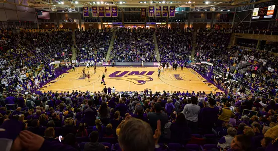 McLeod Center Crowd (Feb. 2022)
