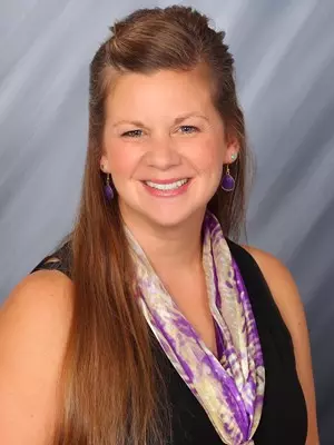 Stacia Headshot (Small)