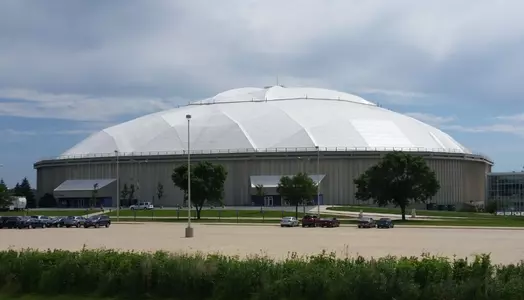 UNI-Dome (2015)