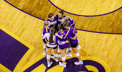 VB Huddle From Above (2024 vs. Valpo)