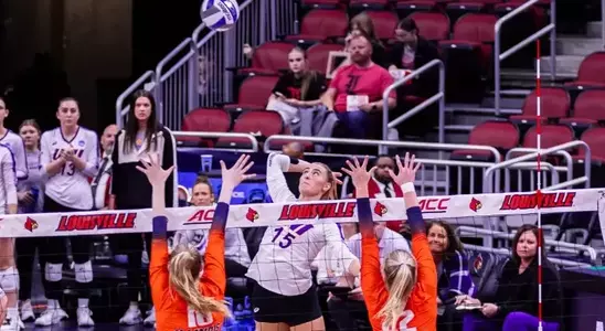 UNI volleyball vs. Illinois (2024 NCAA Tournament) | Dec. 6, 2024 (Louisville, Ky.)