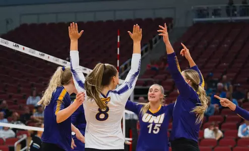 UNI volleyball vs. Creighton | Sept. 13, 2024 (Louisville, Ky.)