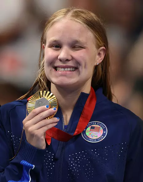 NANTERRE, FRANCE - AUGUST 31: Olivia Chambers of United States is seen with her Gold medal from the Women's 400m Freestyle - S13 final on day three of the Paris 2024 Summer Paralympic Games at Paris La Defense Arena on August 31, 2024 in Nanterre, France. (Photo by Ian MacNicol/Getty Images)