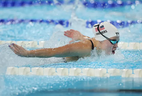 NANTERRE, FRANCE - SEPTEMBER 03: Olivia Chambers of Team United States competes in the heats of the Women's 200m IM -SM13 on day six of the Paris 2024 Summer Paralympic Games at Paris La Defense Arena on September 03, 2024 in Nanterre, France. (Photo by Ian MacNicol/Getty Images)