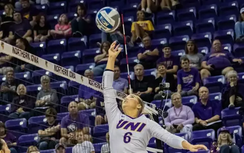UNI volleyball sweeps Green Bay for Capital Credit Union Classic title Image