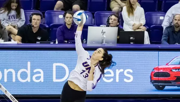 UNI volleyball falls at No. 11 SMU