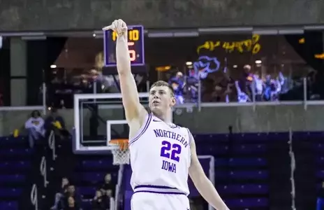 Panther men’s hoops takes on UIC in Tuesday night clash Image