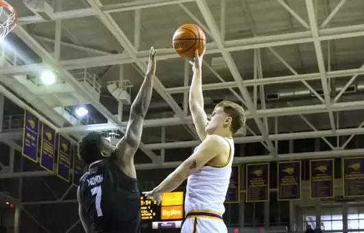 UNI men’s basketball drops home matchup to UIC