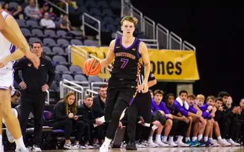 Panther men’s basketball wins at Evansville for fourth straight MVC win Image