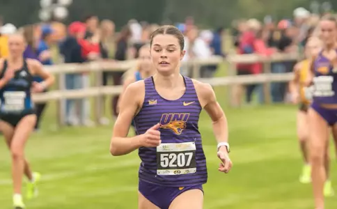 Panther cross country heads to Peoria for Bradley Pink Classic Image