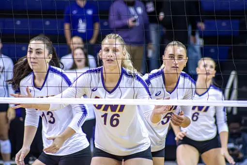 UNI volleyball outlasts road challenge from Indiana State