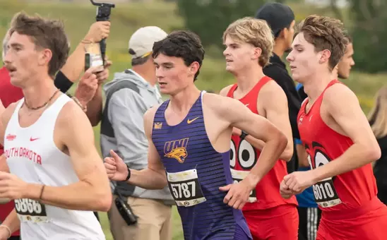 UNI cross country shines with personal best performances at Bradley Pink Classic