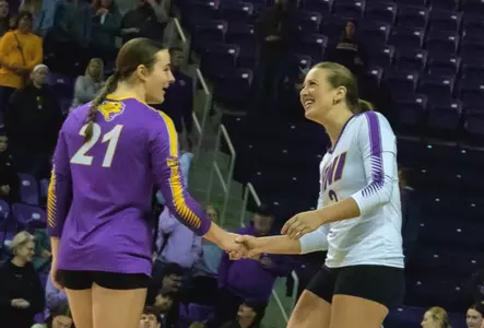 Panther volleyball takes on Evansville, Bradley to close homestand Image