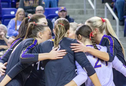 VB Huddle (2026 vs. UIC)