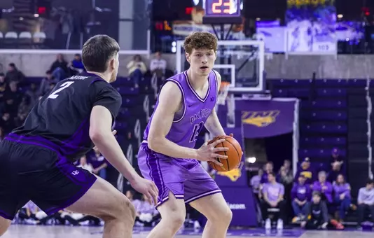 Will Hornseth (2025-26 vs. Evansville)