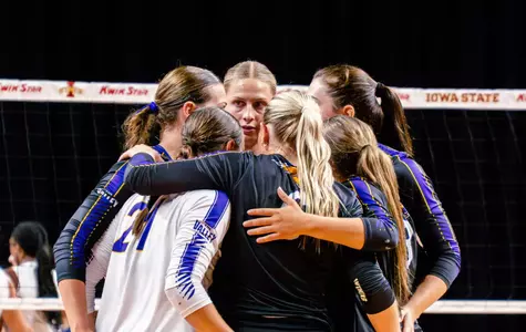 Panther volleyball falls short of comeback at Iowa State Image