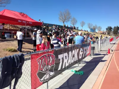 UNLV track & field welcomes back alumni and former coaches this weekend.