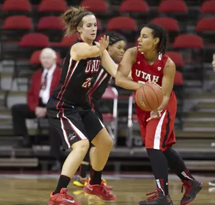 Alana Cesarz finished with 13 points for UNLV on Wednesday at New Mexico.