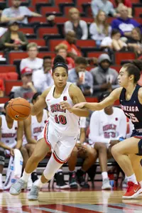 Nikki Wheatley with the ball