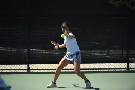 Aiwen Zhu
