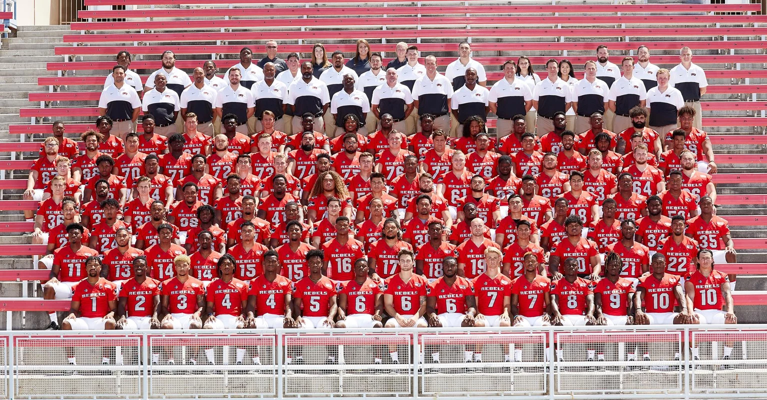 Football team photo