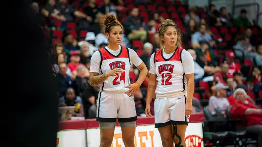 Essence Booker, Alyssa Durazo-Frescas