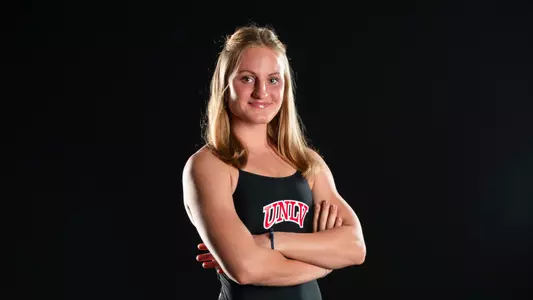 Women's Swimming - Dominika Trentkiewicz