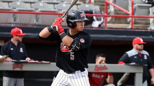 Hefft at bat