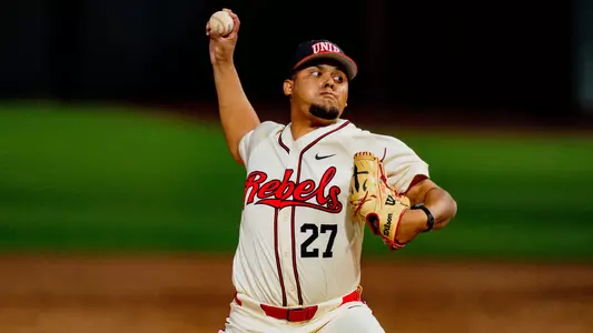 Navarette pitching