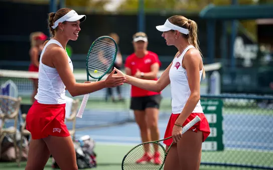 Doubles Nikol Hudson